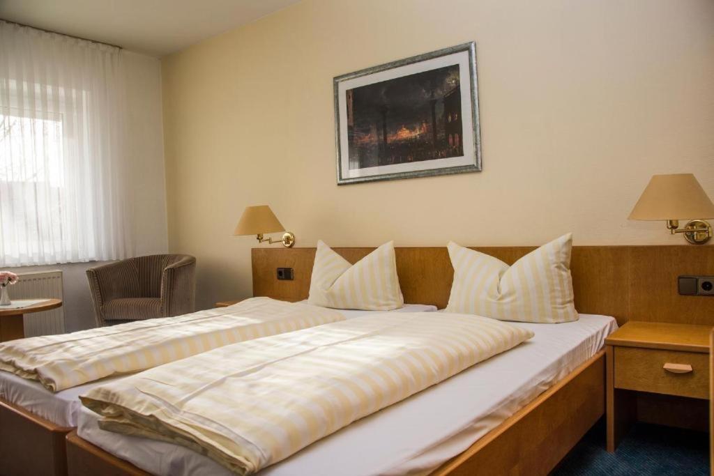 Hotel Zur Tanne Harztor Bagian luar foto